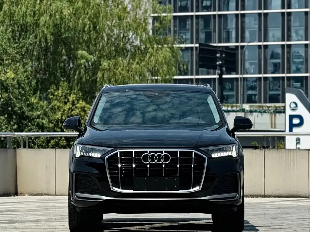 Audi Q7 — фото 2