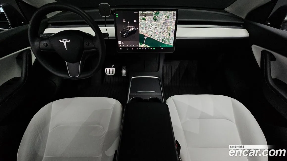 Tesla Model Y — фото 7