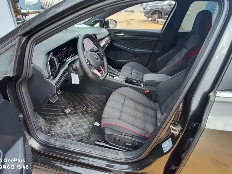 Volkswagen Golf GTI — фото 4