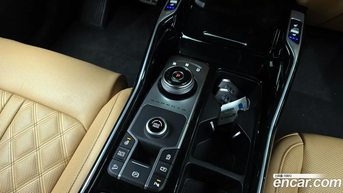 Kia Sorento — фото 9