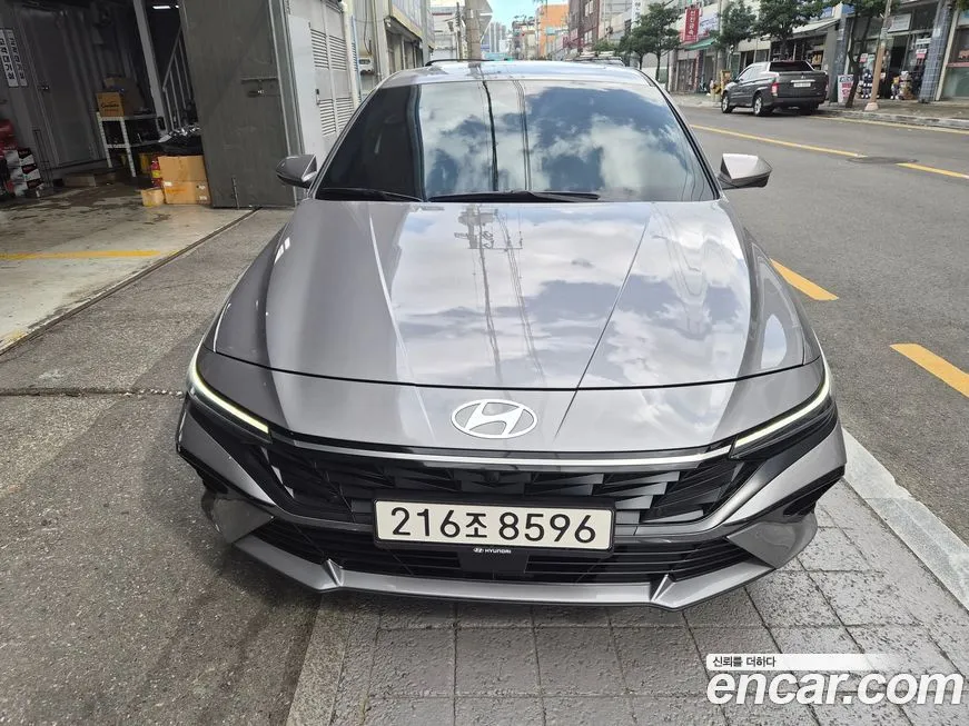 Hyundai AVANTE — фото 1