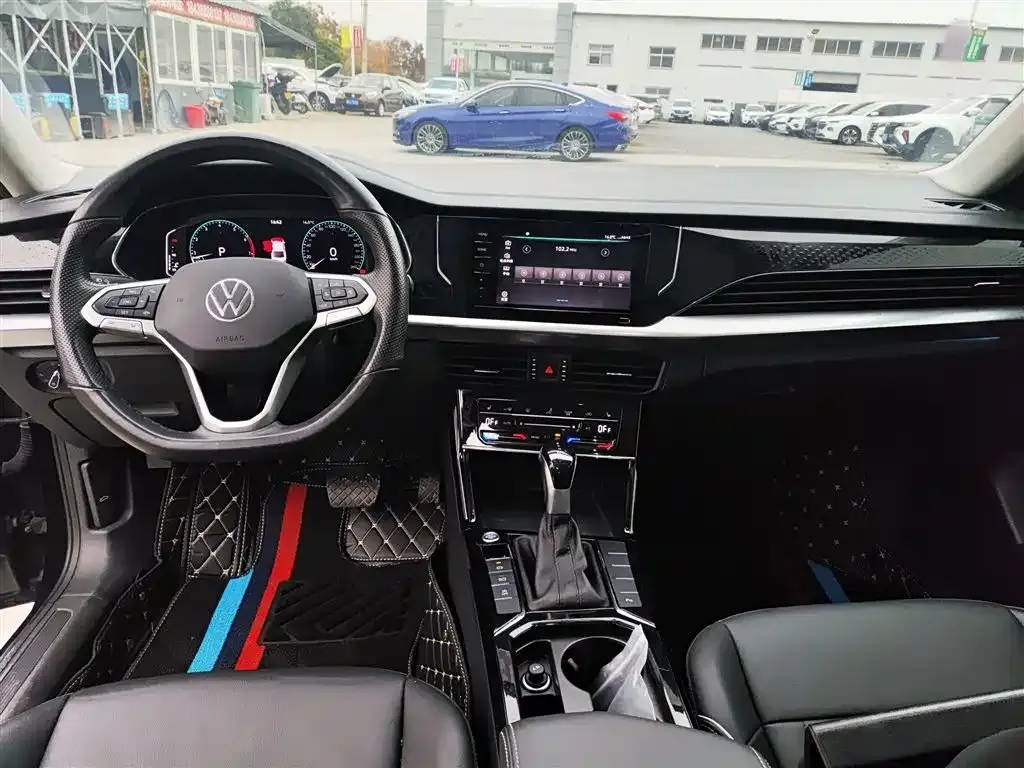 Volkswagen Passat — фото 10