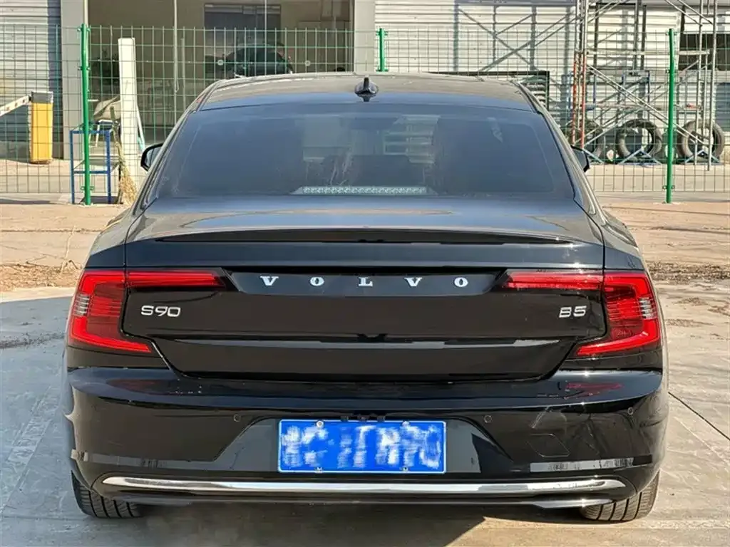 Volvo S90 — фото 8