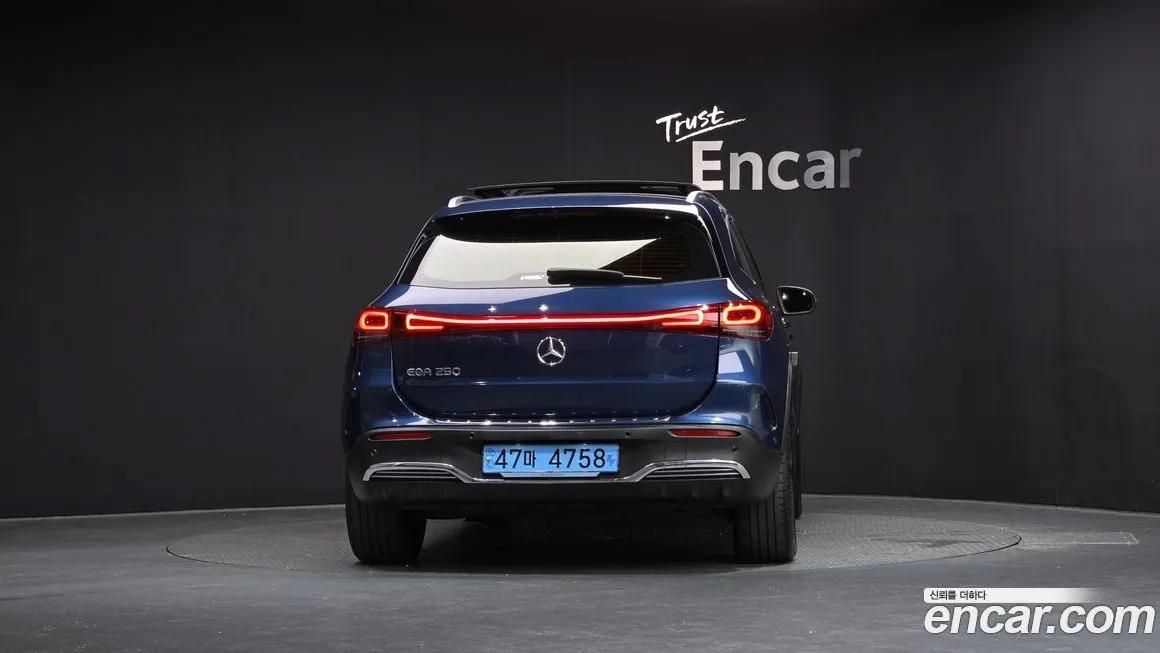 Mercedes-Benz EQA — фото 4