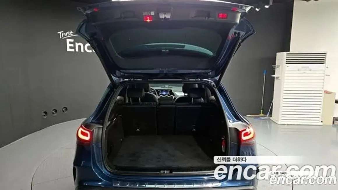 Mercedes-Benz EQA — фото 9