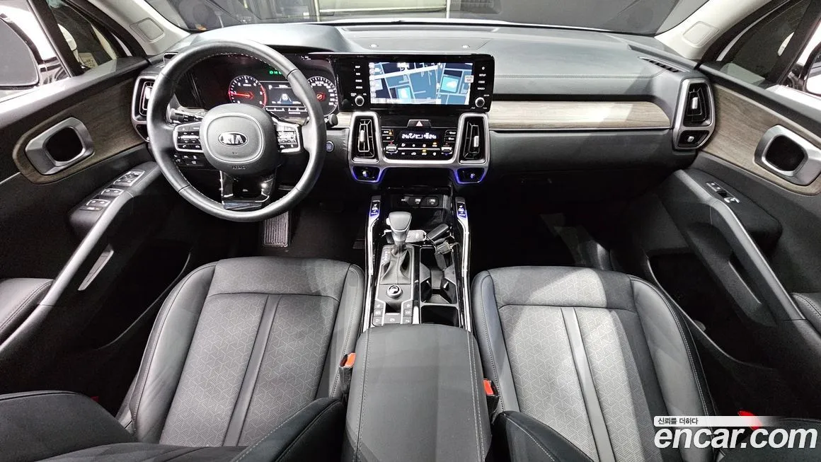 Kia Sorento — фото 7