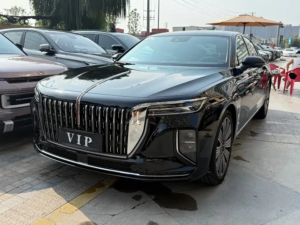 Hongqi H9 — фото 1
