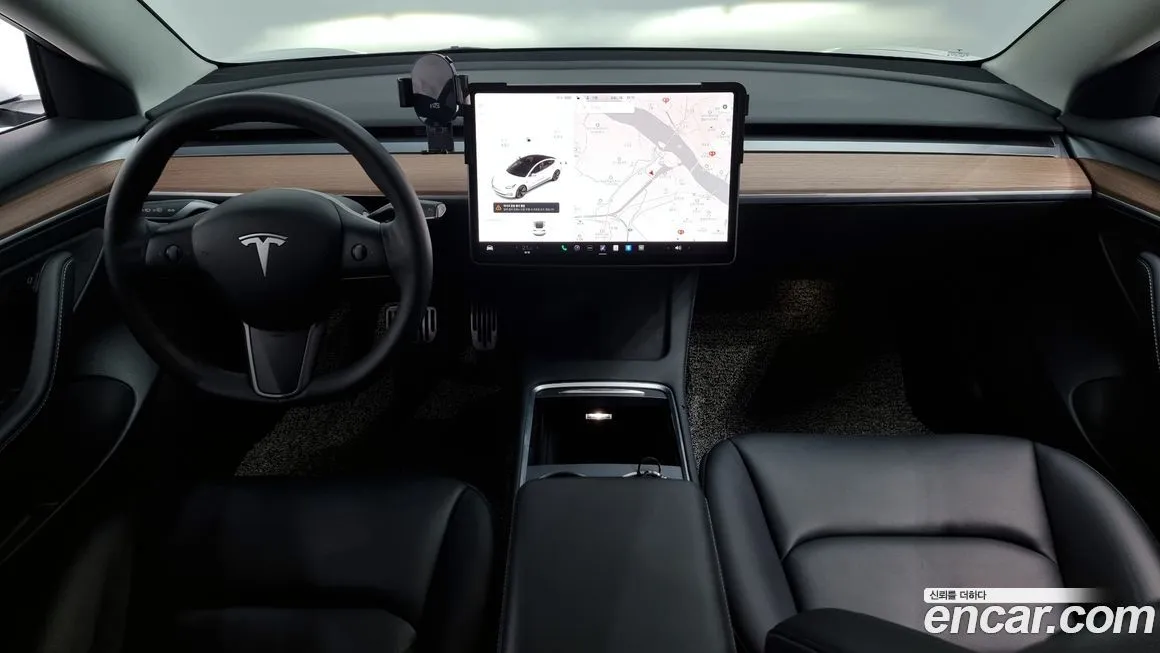 Tesla Model 3 — фото 7