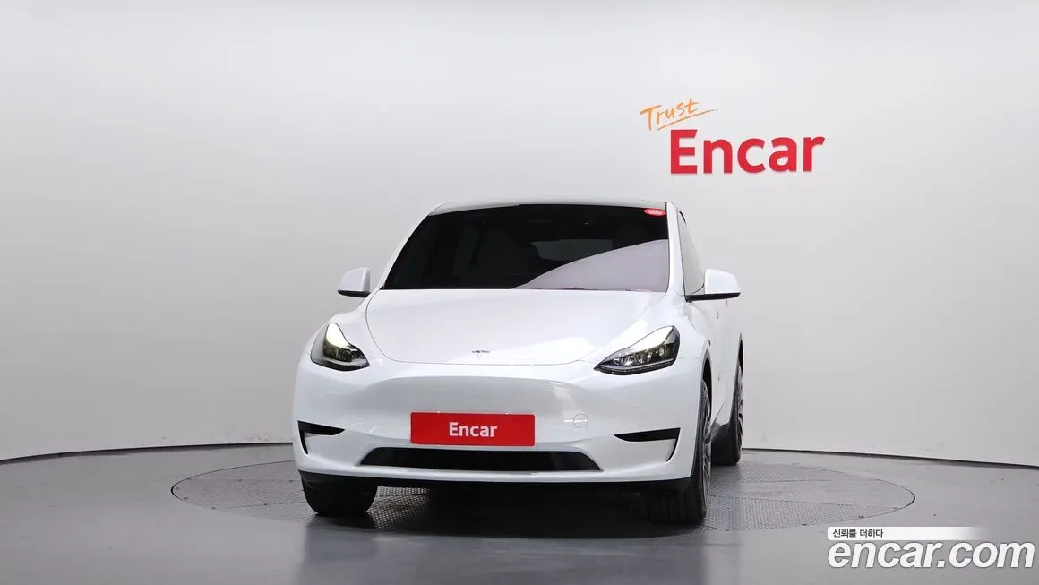 Tesla Model Y — фото 3