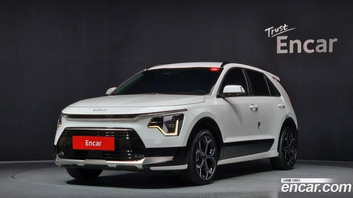 Kia Niro — фото 1