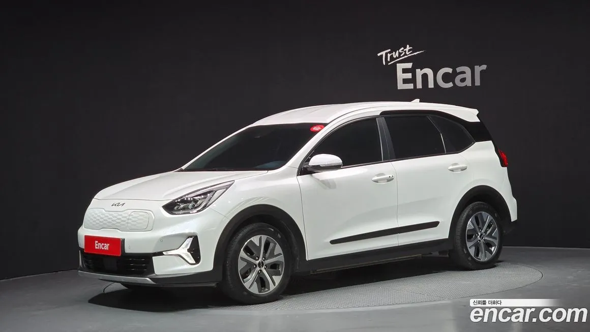 Kia Niro — фото 1