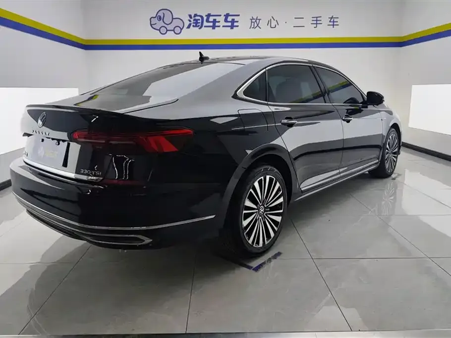 Volkswagen Passat — фото 3
