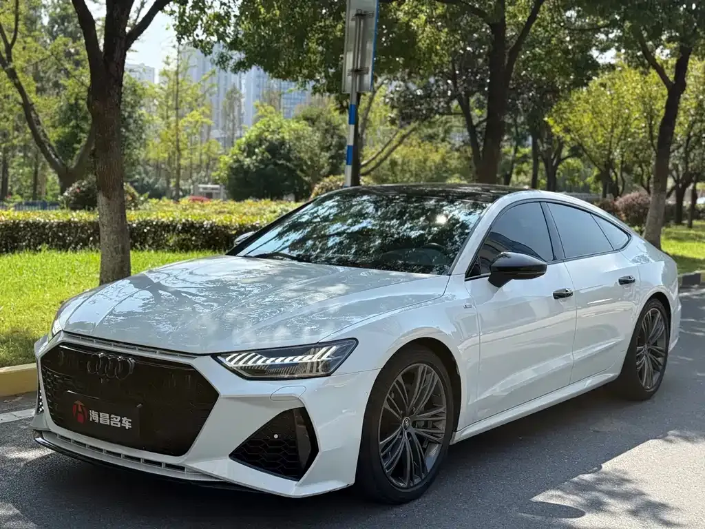 Audi A7 — фото 1