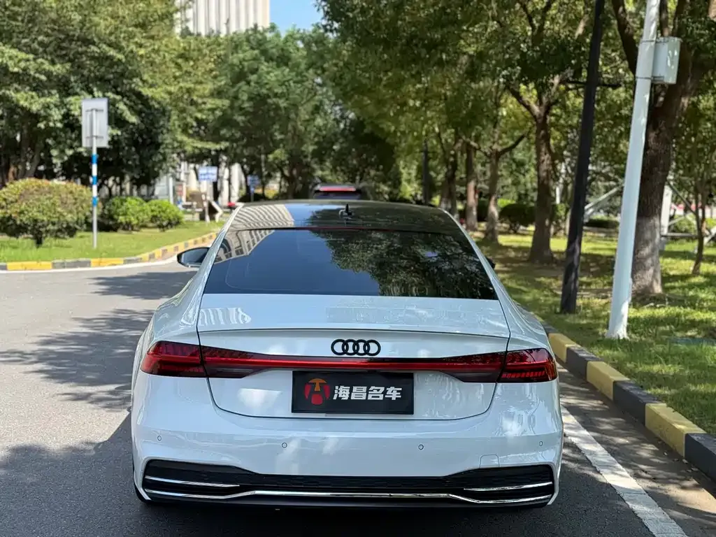 Audi A7 — фото 5