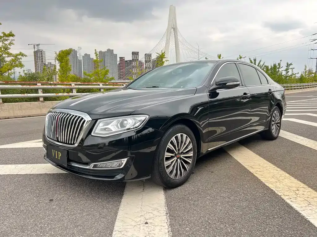 Hongqi H7 — фото 1