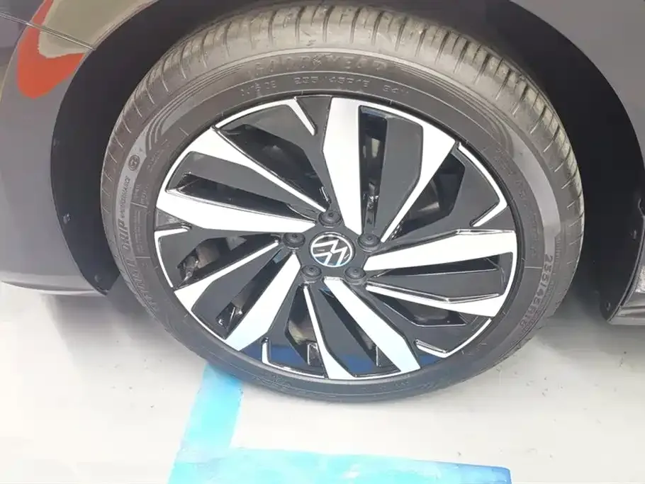Volkswagen Passat — фото 6