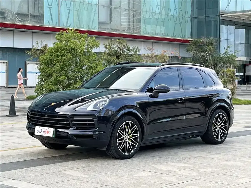 Porsche Cayenne Hybrid — фото 1