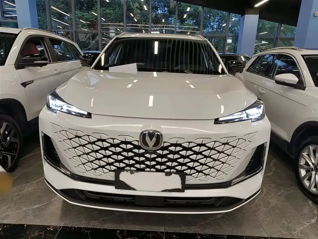 Changan CS55PLUS — фото 3