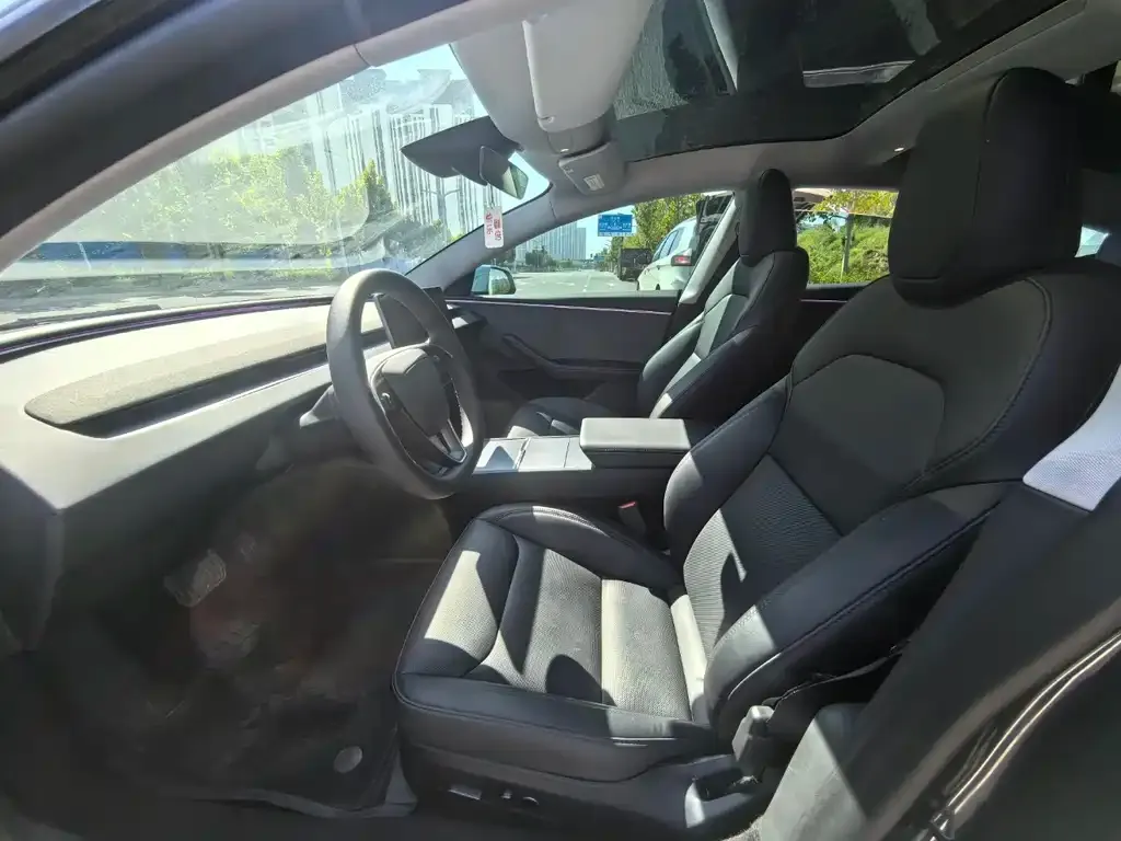 Tesla Model 3 — фото 4