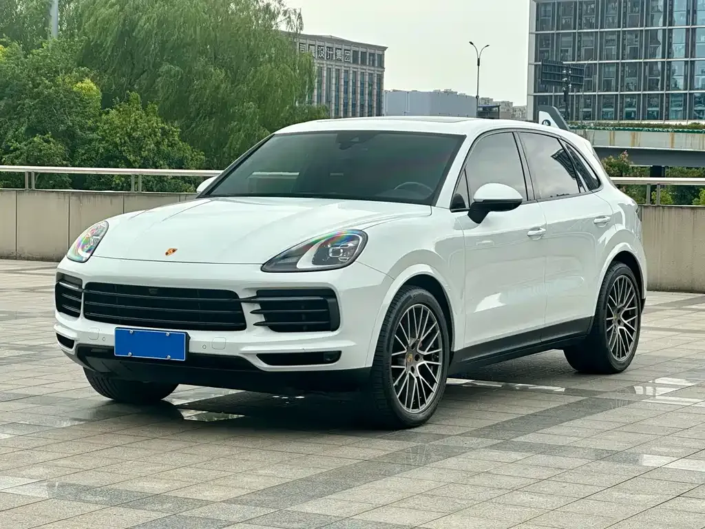 Porsche Cayenne — фото 2