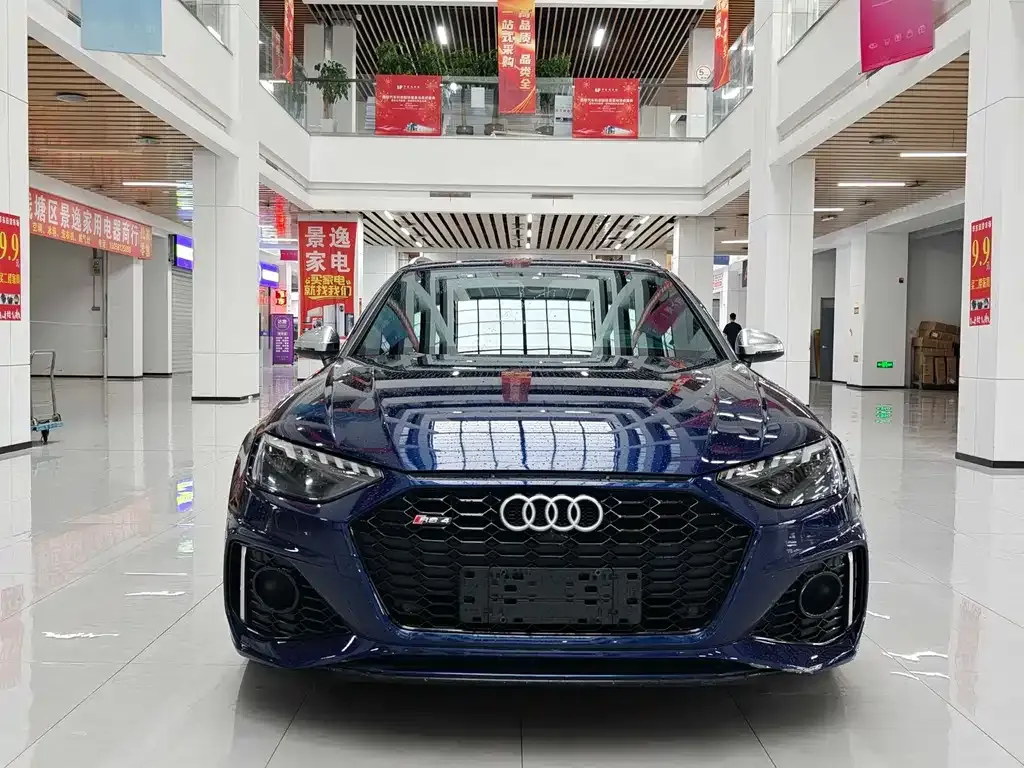 Audi RS 4 — фото 2