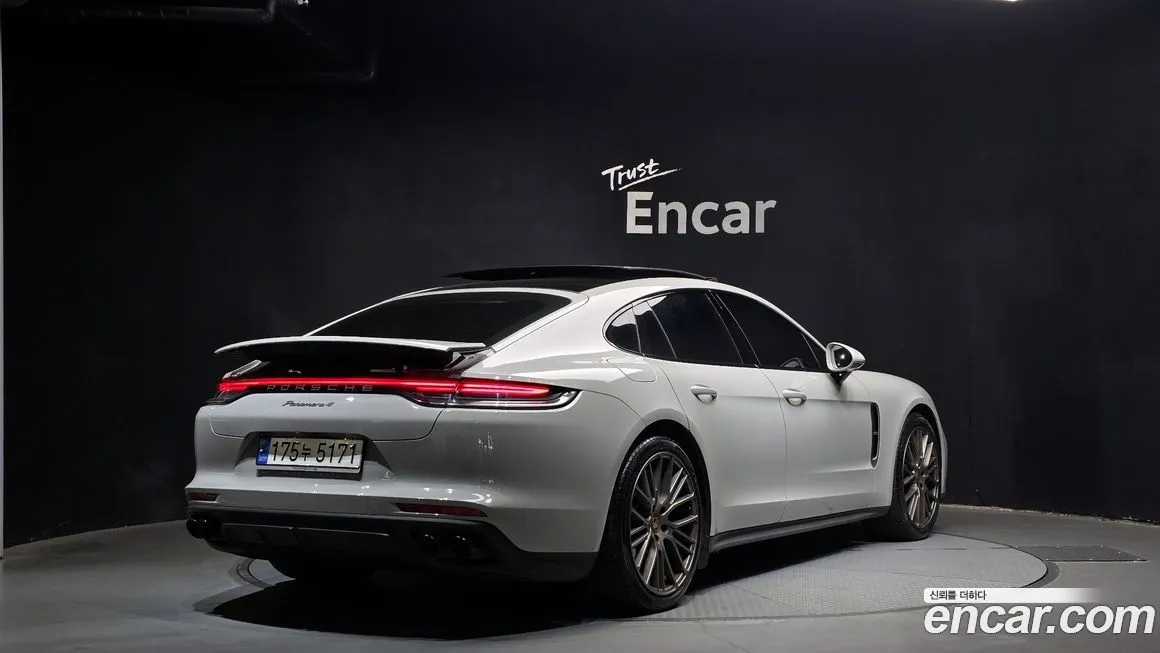 Porsche Panamera — фото 2