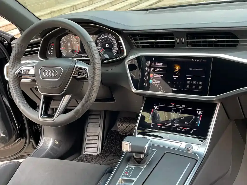 Audi A6L — фото 6