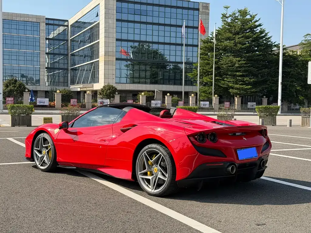 Ferrari F8 — фото 3