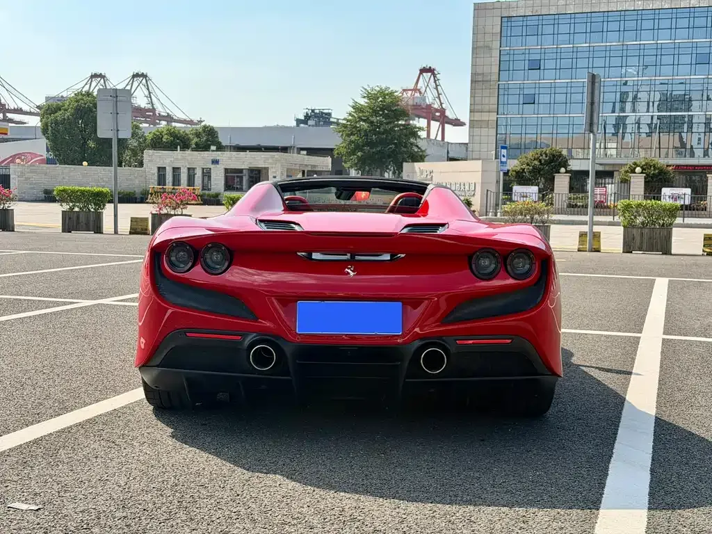 Ferrari F8 — фото 4