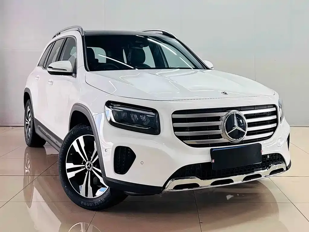 Mercedes-Benz GLB — фото 2