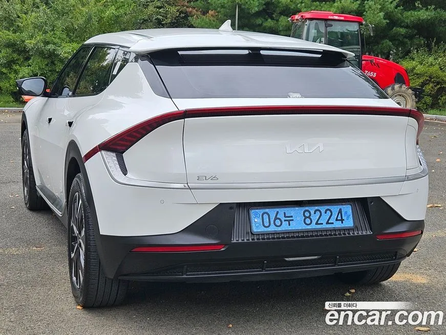 Kia EV6 — фото 5