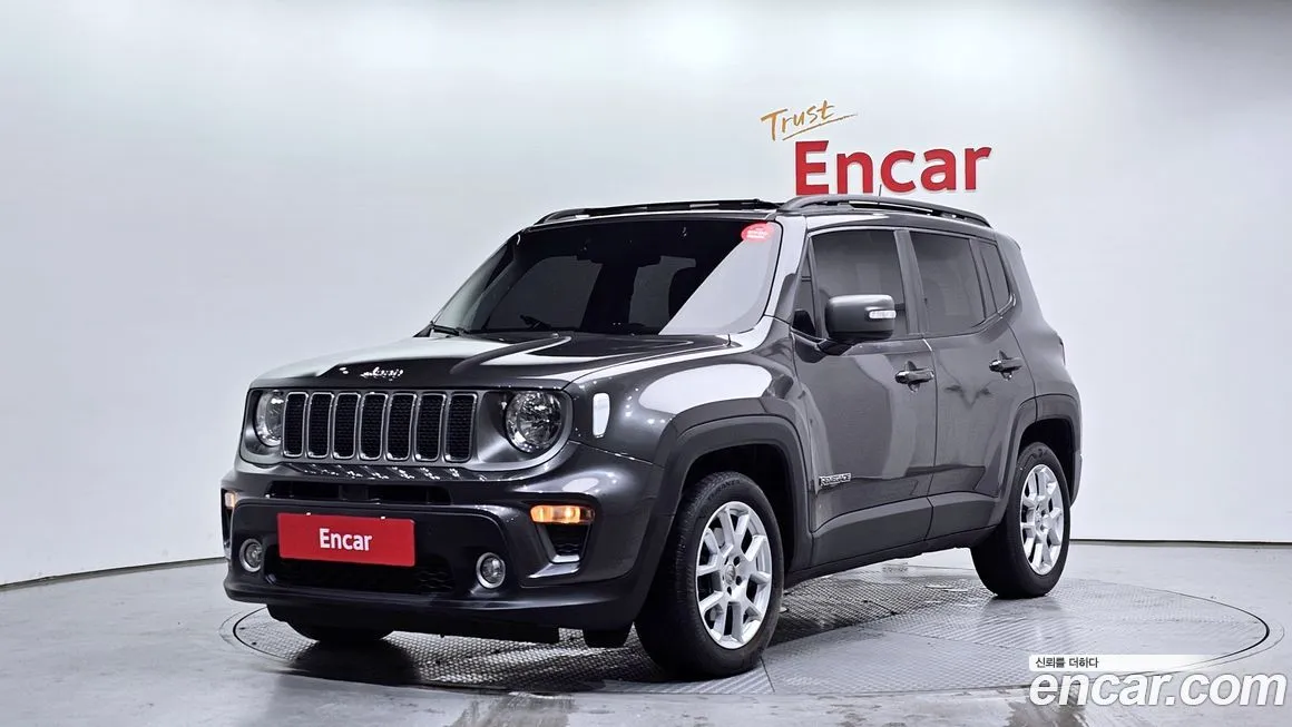 Jeep Renegade — фото 1