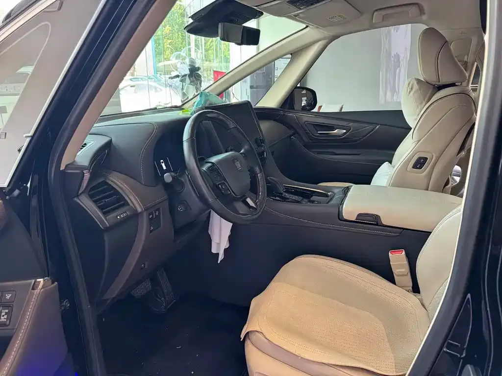 Toyota Vellfire — фото 9