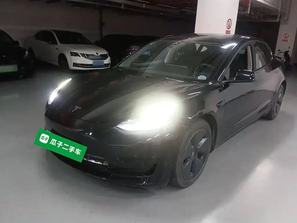 Tesla Model 3 — фото 2