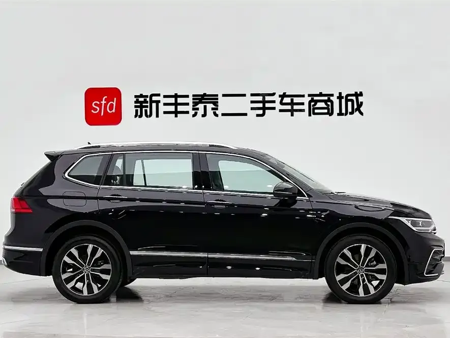 Volkswagen Tiguan L — фото 3