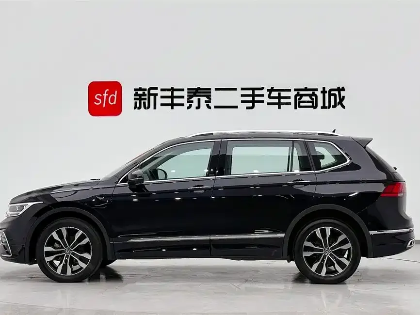 Volkswagen Tiguan L — фото 4