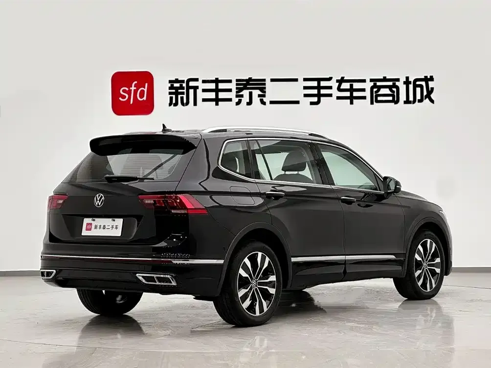 Volkswagen Tiguan L — фото 5