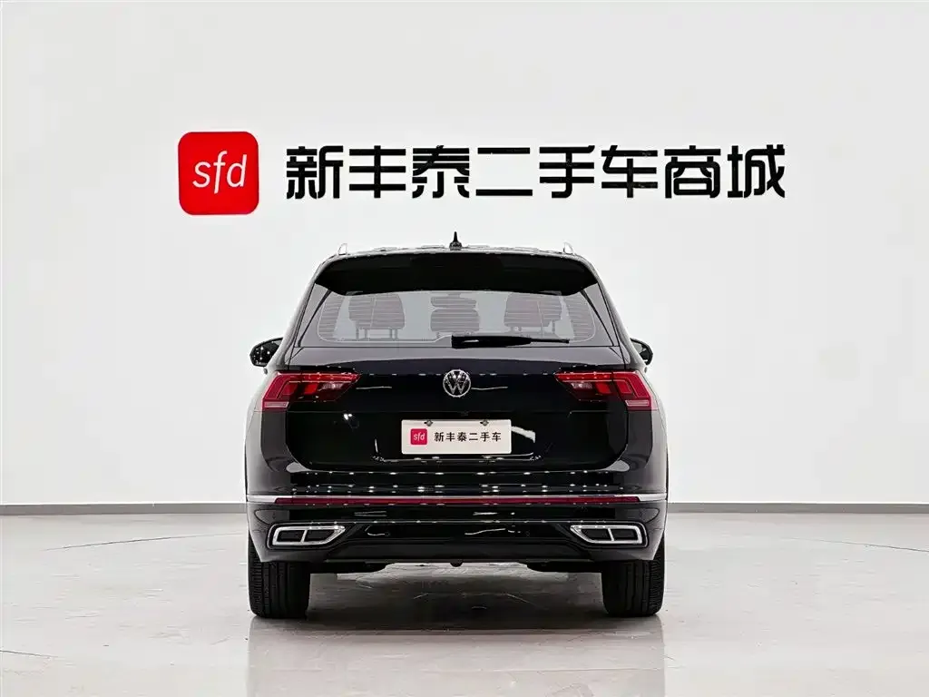 Volkswagen Tiguan L — фото 7