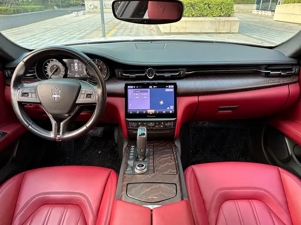 Maserati Quattroporte — фото 6