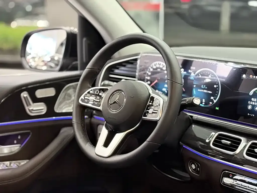 Mercedes-Benz GLE — фото 10