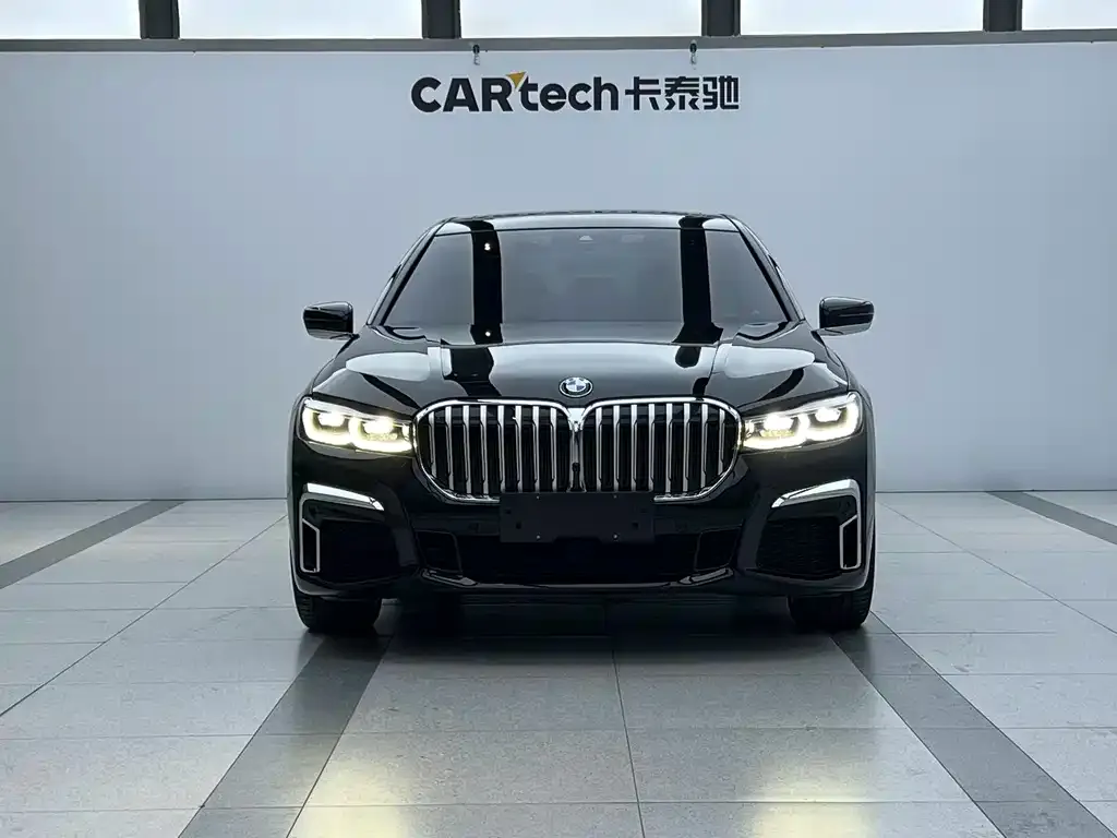 BMW 7 Series — фото 2