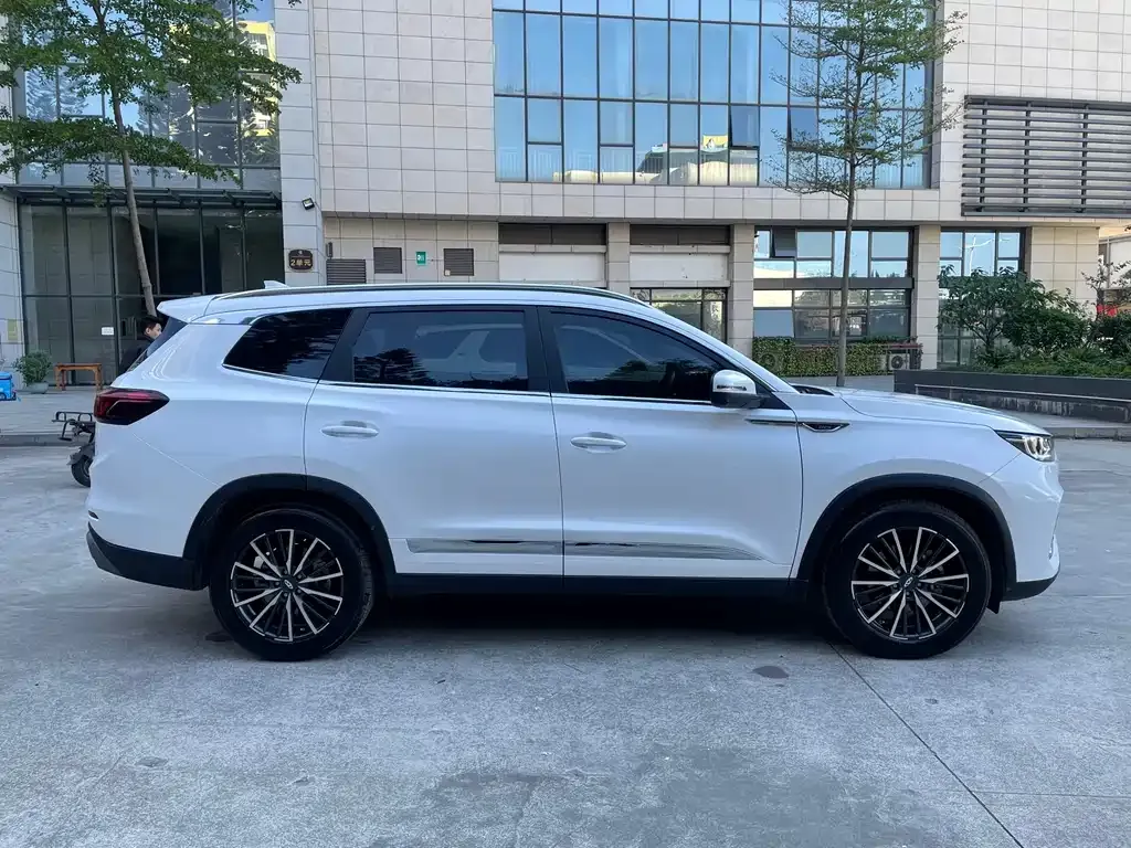 Chery Tiggo 8 PLUS — фото 3