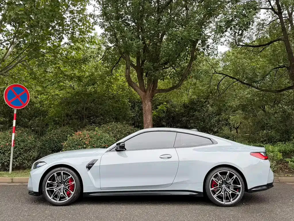 BMW M4 — фото 5