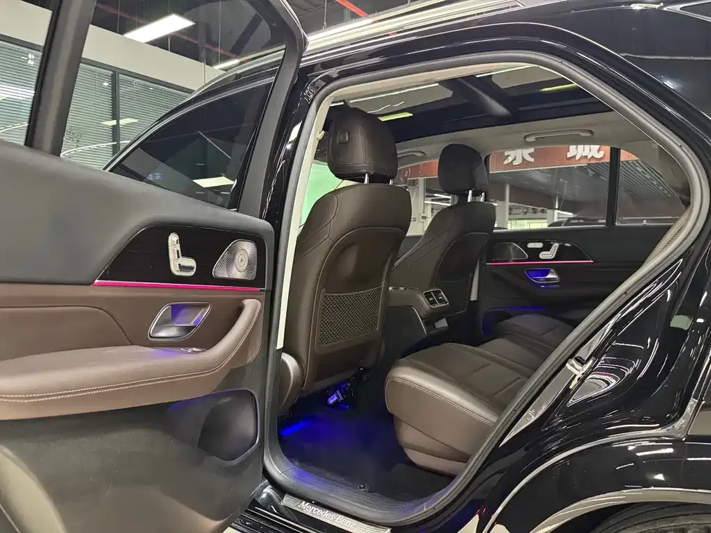 Mercedes-Benz GLE — фото 7