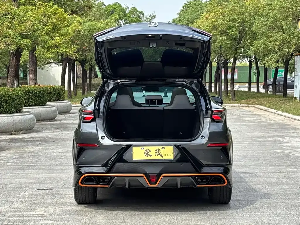 Changan UNI-T — фото 10
