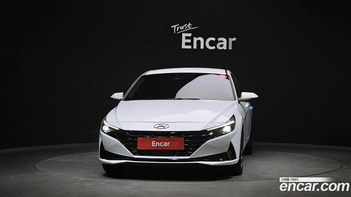 Hyundai AVANTE — фото 3