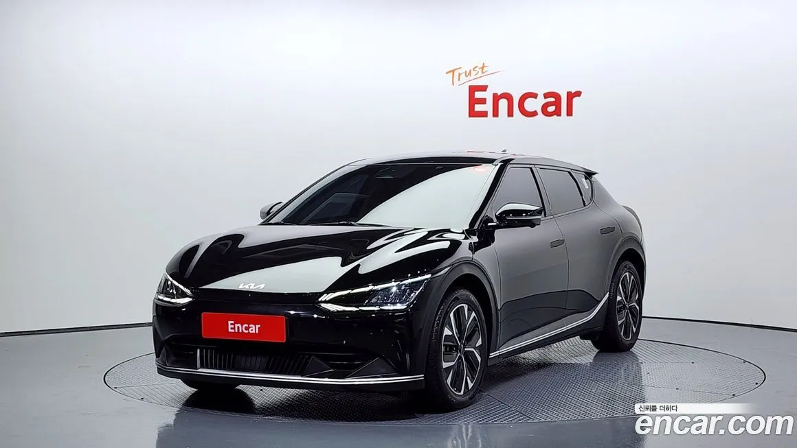 Kia EV6 — фото 1