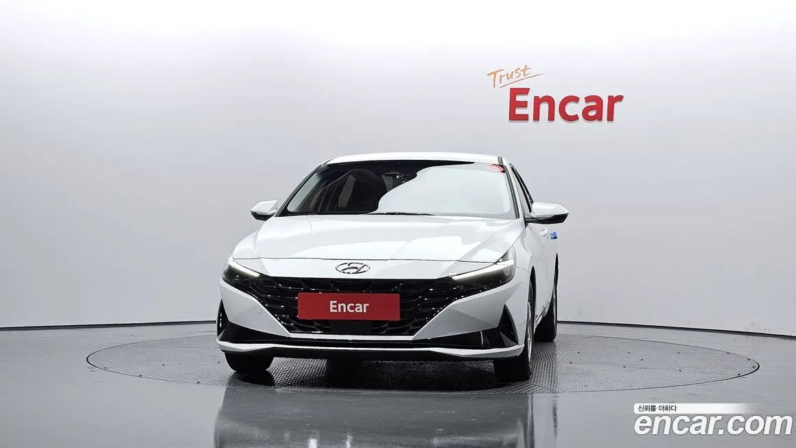 Hyundai AVANTE — фото 3