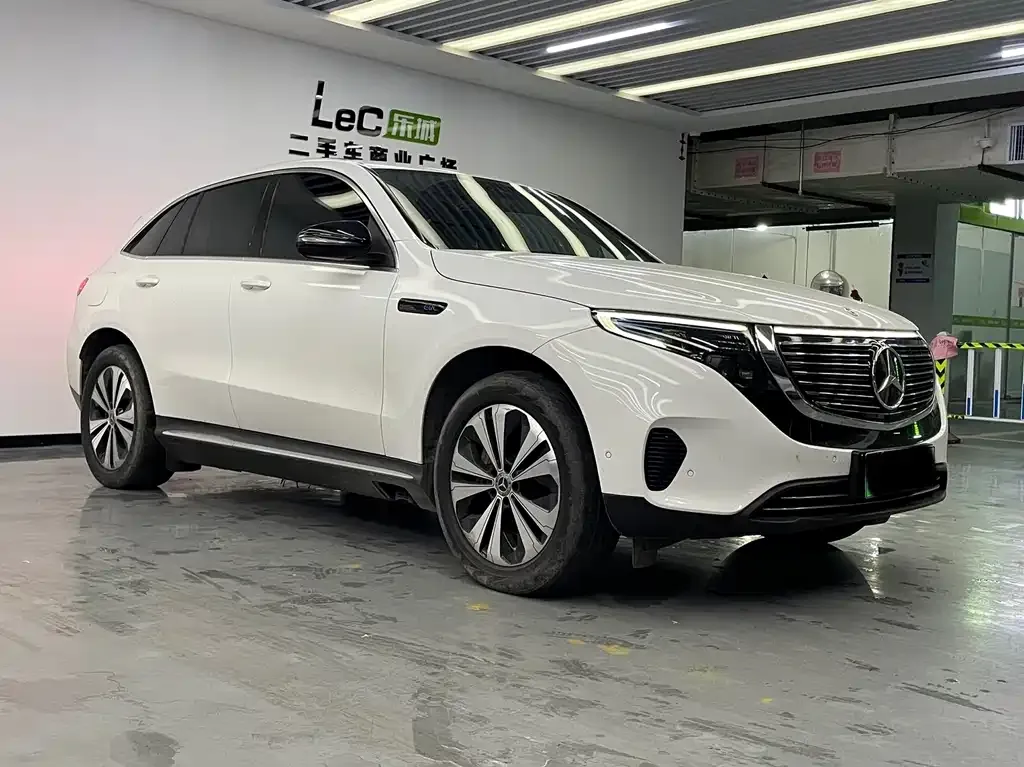 Mercedes-Benz EQC — фото 3