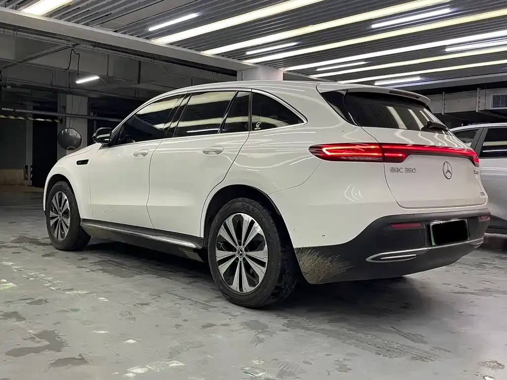 Mercedes-Benz EQC — фото 4